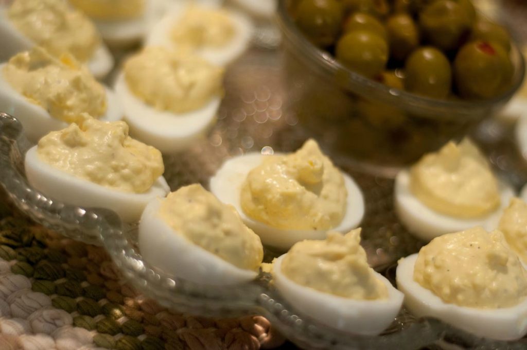 Deviled Eggs With A Kick - Easy To Make