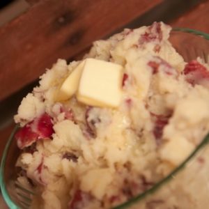 These Red Smashed Potatoes are an easy ideal side dish for most any meal! Easiest side dish recipe ever!