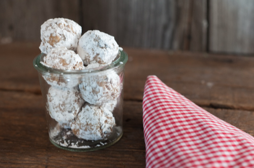 This Easy No-Bake Energy Bites Base recipe is the perfect start to creating the perfect little bite of energy to please everyone!