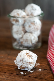 This Easy No-Bake Energy Bites Base recipe is the perfect start to creating the perfect little bite of energy to please everyone!