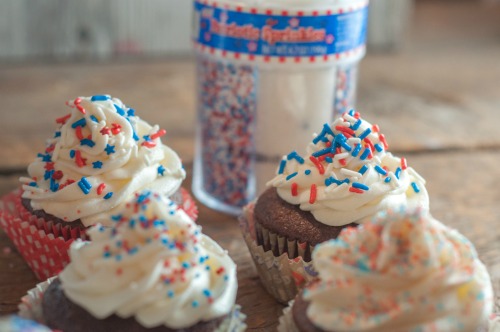 Cupcakes and Sprinkles-cute cupcake liners, boxed cake mix, neatly swirled icing & sprinkles - super easy, super cute and always super yummy!