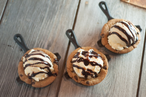 Individual Chocolate Chip Cast Iron Skillet Cookies are all the rage when you go out but are so easy to make at home, make your own at home any time you want and impress everyone!