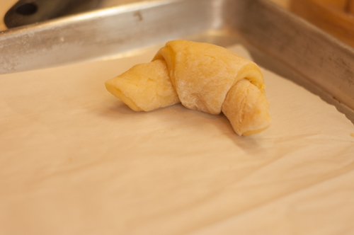 Homemade Crescent Rolls, glazed yeast rolls for family dinners from Farmwife Feeds #yeastrolls #recipes #homemade