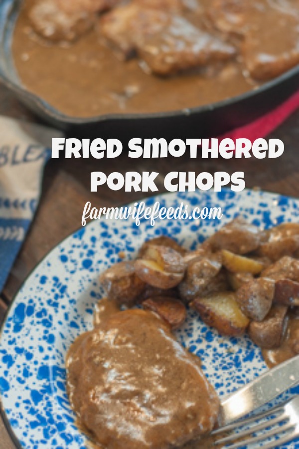 These Fried Smothered Pork Chops from Farmwife Feeds are an easy recipe using boneless chops that cook quickly and get supper on the table fast. #pork #castiron #gravy