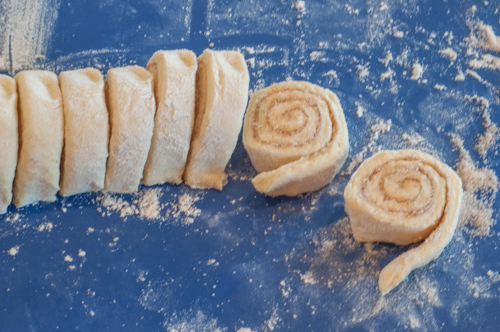 Crispy Cookie Coffeecakes, cinnamon roll iced cookies from The Farmwife Feeds #cookies #recipes #sweets