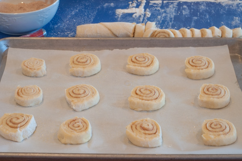 Crispy Cookie Coffeecakes, cinnamon roll iced cookies from The Farmwife Feeds #cookies #recipes #sweets