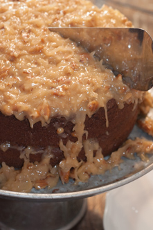 German Chocolate Cake Icing from the family recipe box of Farmwife Feeds #recipes #cake #dessert