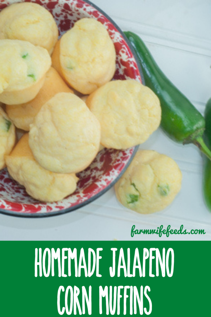 Homemade Jalapeno Corn Muffin from Farmwife Feeds, a quick homemade cornbread muffin with a little heat. #jalapeno #cornbread #muffin