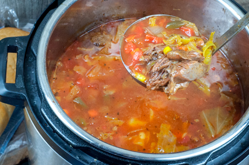 Instant Pot Beef and Barley Vegetable Soup from Farmwife Feeds #recipe #soup #beef #barley #vegetablesoup