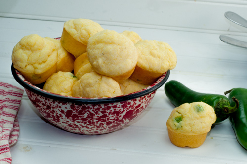 Jalapeno Corn Muffins from Farmwife Feeds, great bread option for almost any meal #recipes #muffins #cornmeal
