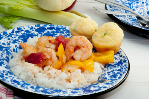 One pot Shrimp Creole I make in my dutch oven from Farmwife Feeds #recipes #shrimp #cajun