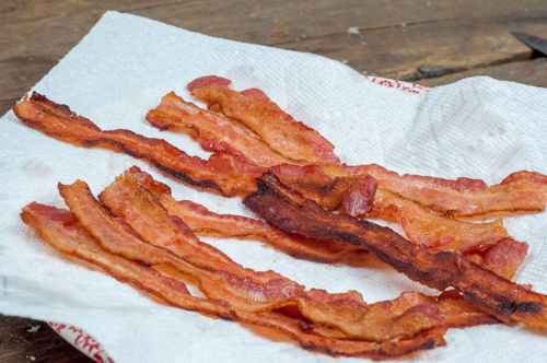 Bake, Broil, Fry -3 ways to make bacon from Farmwife Feeds #recipe #bacon #oven