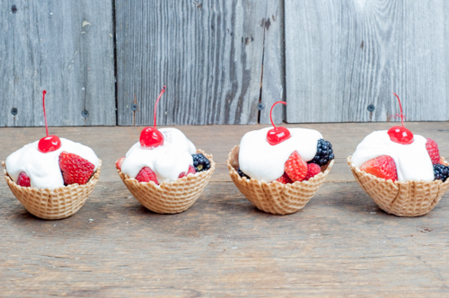 Marshmallow Dip Fruit Cup Sundaes from Farmwife Feeds made with marshmallow cream, cream cheese and fresh fruit in waffle cone bowls #sundae #sundaes #fruit #recipe