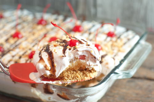Banana Split Dessert is an old family favorite dessert from Farmwife Feeds