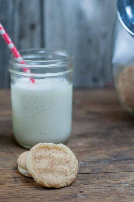 Soft and Chewy Snickerdoodles Cookies from Farmwife Feeds #recipe #cookies #snickerdoodle
