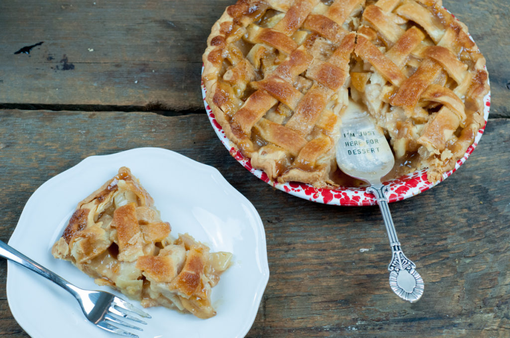 Pour Over Apple Pie is a super easy to make pie that has a sweet caramel sauce poured over the entire pie and then baked from Farmwife Feeds #apple #applepie #recipe #pie #homemade