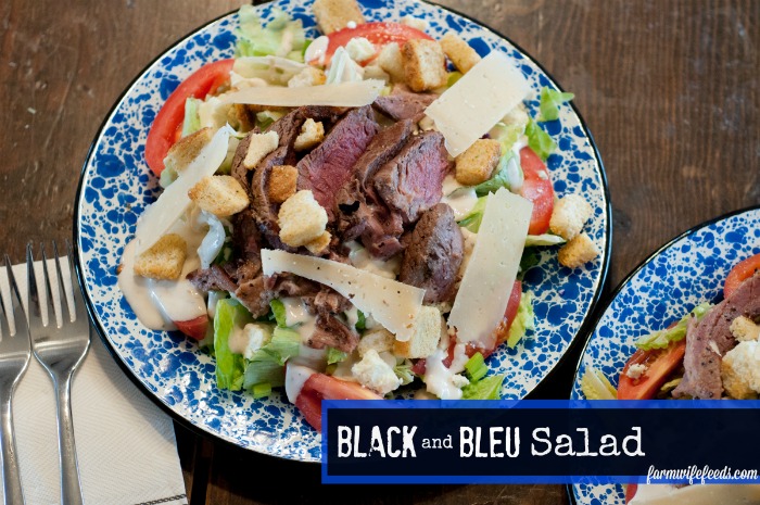 Black and Bleu Steak Salad from Farmwife Feeds is a filling lunch or supper any time of the year. #recipe #beef #steak #salad