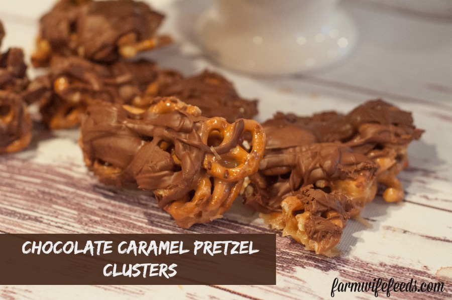 Chocolate Caramel Pretzel Clusters from Farmwife Feeds, just the right amount of salty crunch, sweet caramel and chocolate drizzle. #recipe #sweets #chocolate #caramel #snack