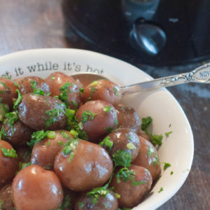 Crock Pot Buttered Parsley Potatoes are a super simple side dish recipe from Farmwife Feeds. #recipe #sidedish #crockpot #potatoes