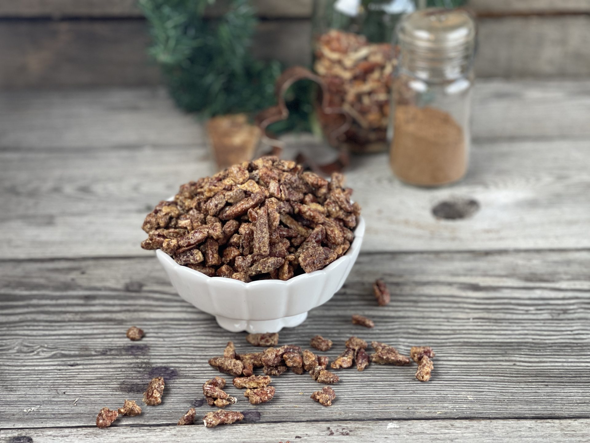Gingerbread Candied Pecans from Farmwife Feeds are a deliciously festive treat to put out at holiday parties or give to neighbors and friends. #pecans #gingerbread #christmastreat