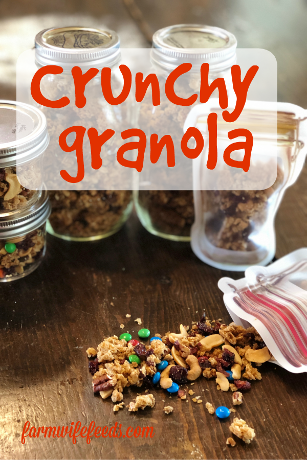 Crunchy Granola from Farmwife Feeds is an easy basic granola recipe that you can add your favorites to. #recipe #granola #oats