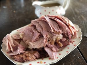 Crockpot Ham with Maple Gravy from Farmwife feeds, delicious moist ham everyone will love! #ham #pork #crockpot #slowcooker
