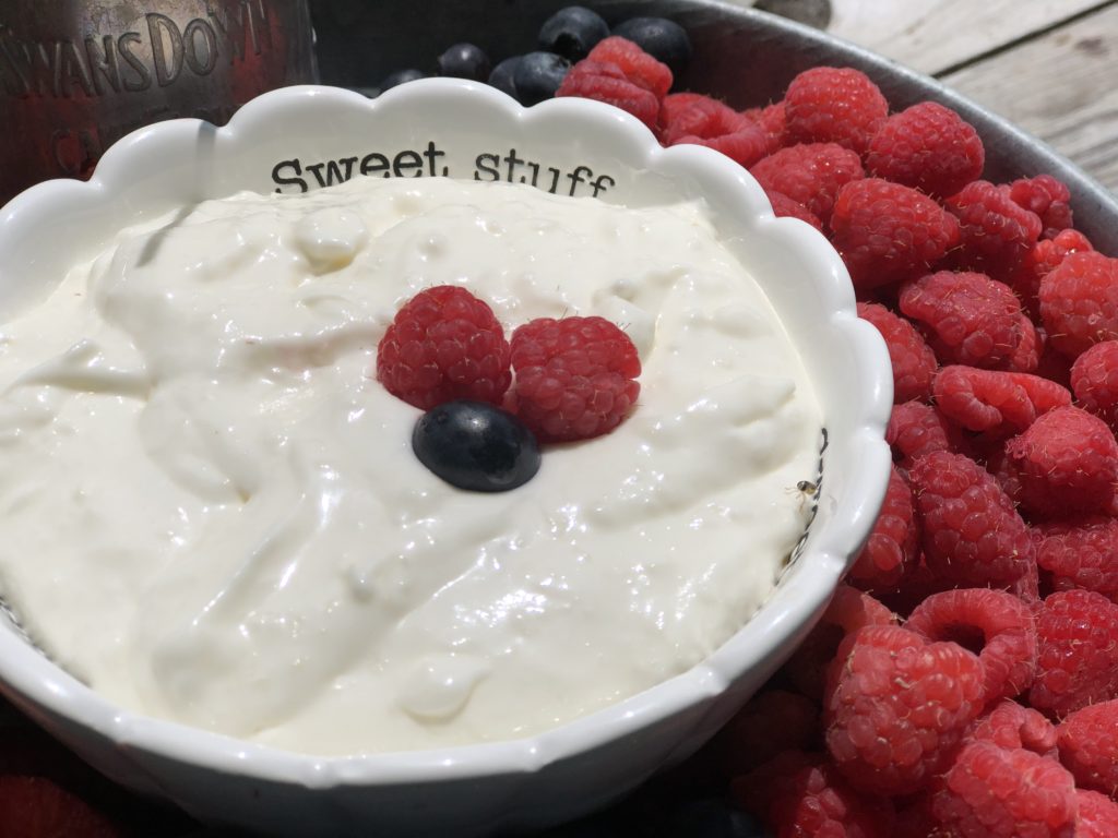 Creamy Coconut Fruit Dip from Farmwife Feeds is a great make ahead dip for get togethers, pitch-ins or just to have on hand for snacking. #fruit #recipe #dip #coconut