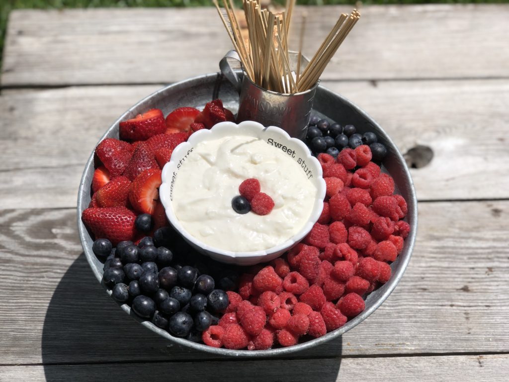 Creamy Coconut Fruit Dip from Farmwife Feeds is a great make ahead dip for get togethers, pitch-ins or just to have on hand for snacking. #fruit #recipe #dip #coconut