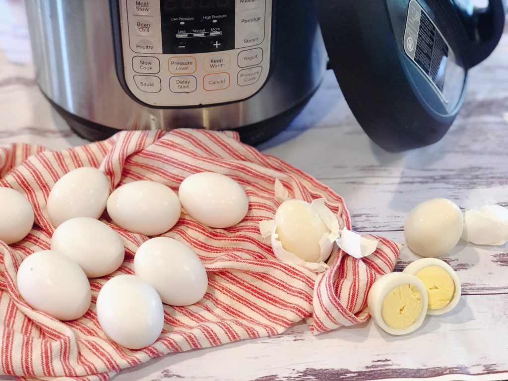 Instant Pot Hard Boiled Eggs from Farmwife Feeds are an easy sure fire way for easy to peel hard boiled eggs. #eggs #instantpot #recipe