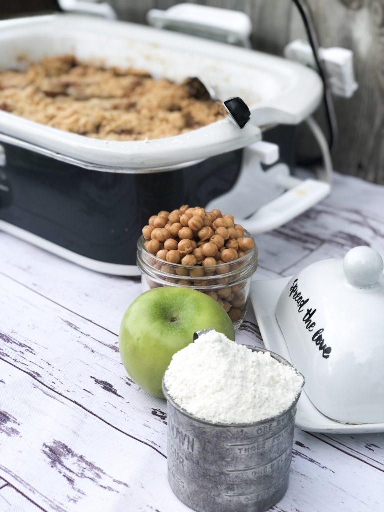 Crock Pot Apple Cobble from Farmwife Feeds is an easy dessert with fresh apple that's easy to toss in the slow cooker for a great dessert. #apples #recipe #dessert #cobbler