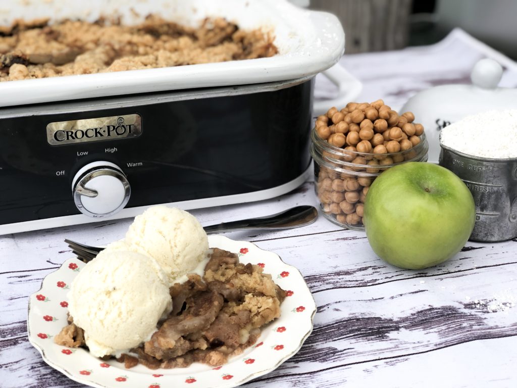 Crock Pot Apple Cobble from Farmwife Feeds is an easy dessert with fresh apple that's easy to toss in the slow cooker for a great dessert. #apples #recipe #dessert #cobbler