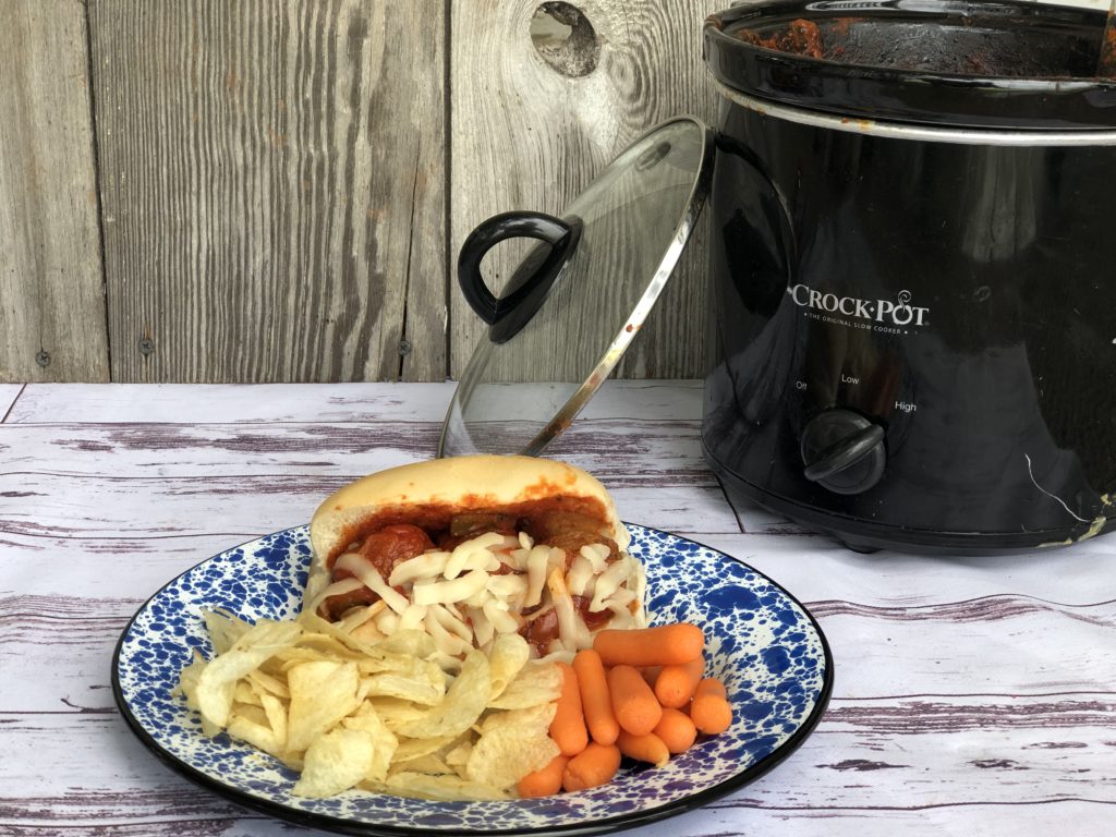 Super Easy Crock Pot Meatballs from Farmwife Feeds are a great easy meal or great tailgating option. #meatballs #crockpot #slowcooker #tailgate