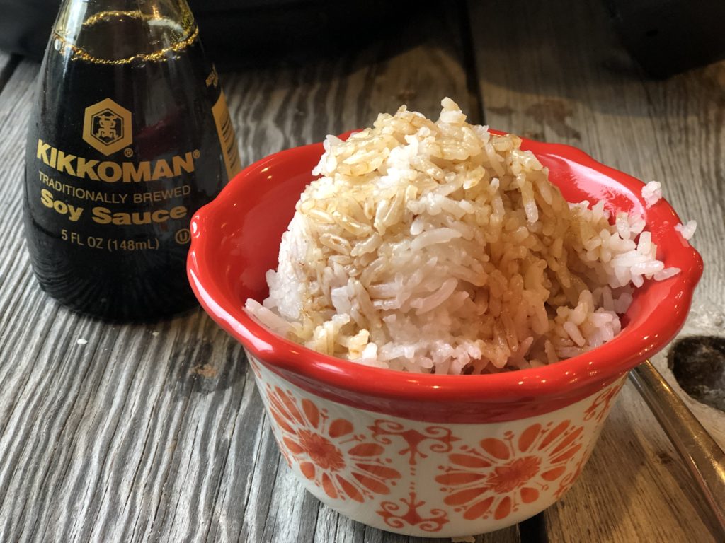 Instant Pot Sticky Rice from Farmwife Feeds is the perfect sticky rice in just 7 minutes, compliments any meal! #rice #stickyrice #instantpot