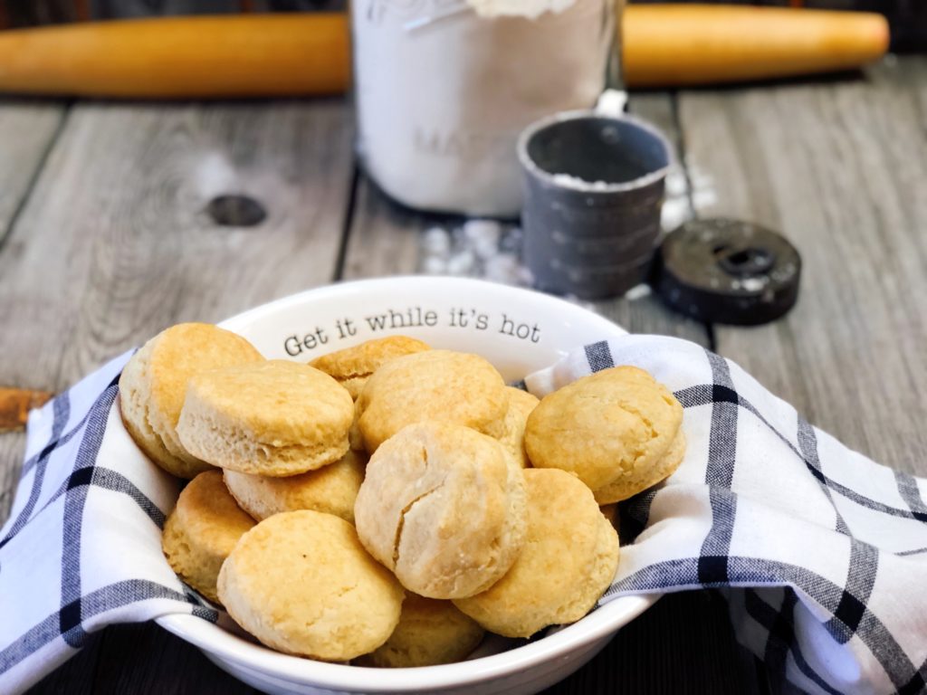 Farmhouse Lard Buttermilk Biscuits The Farmwife Feeds