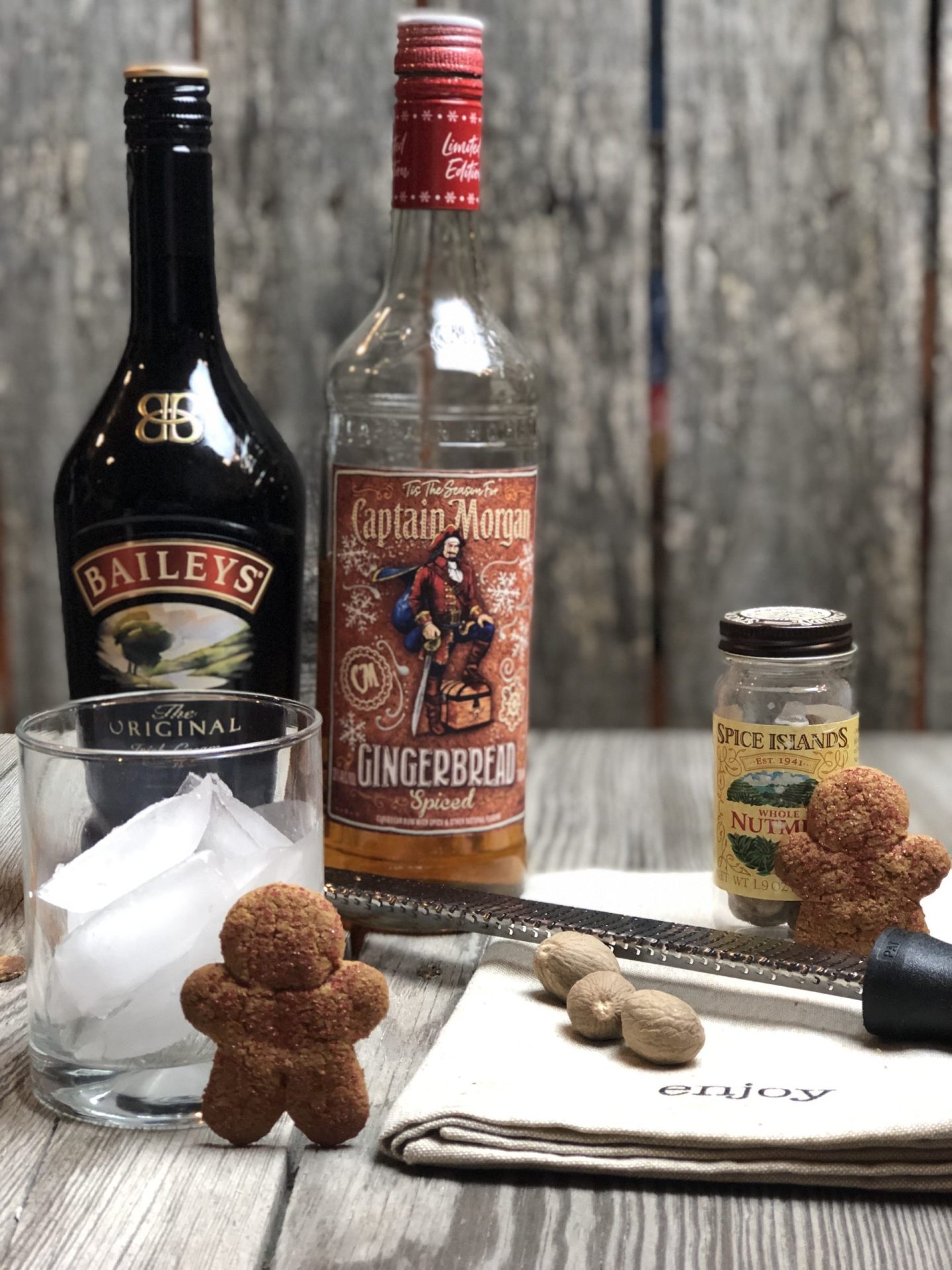 Gingerbread Baileys Holiday Cocktail - The Farmwife Feeds