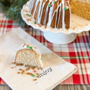 Gingerbread Rum Bundt Cake from Farmwife Feeds is a festive holiday dessert or breakfast that everyone will love. #cake #gingerbread #bundtcake #rum