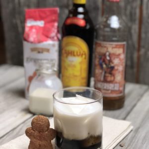 Gingerbread Soldier from Farmwife Feeds is a festive take on a traditional White Russian. #gingerbread #cocktail #rum #kahlua