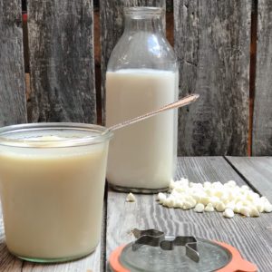 White Chocolate Sauce from Farmwife Feeds is a rich delicious sauce perfect for making desserts decadent. #whitechocolate #recipe