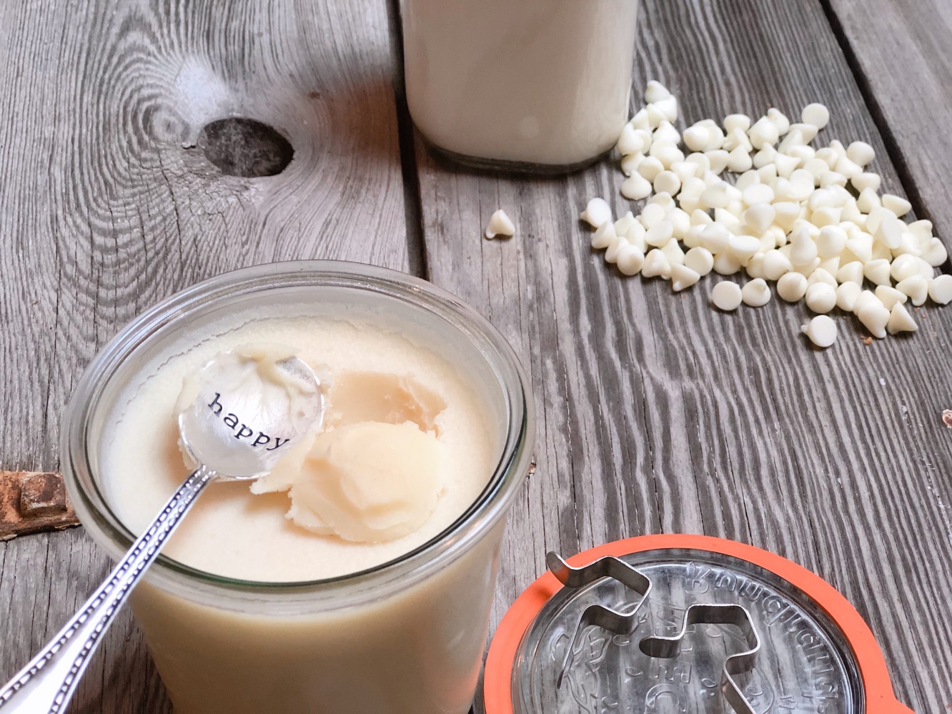 White Chocolate Sauce from Farmwife Feeds is a rich delicious sauce perfect for making desserts decadent. #whitechocolate #recipe