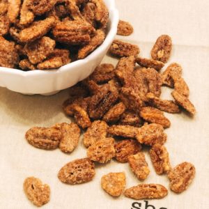 Cinnamon Candied Pecan from Farmwife Feeds, easy to make sweet treat that will quickly become addictive. #pecans #cinnamon #snack