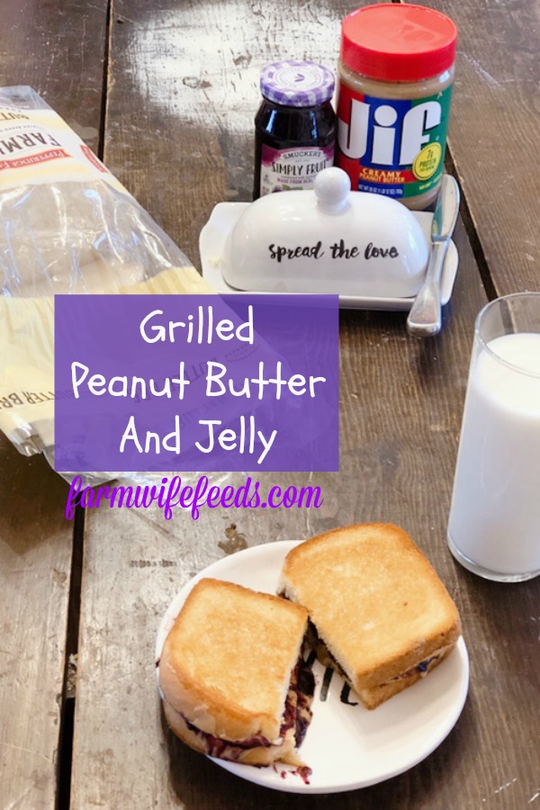 Grilled Peanut Butter and Jelly from Farmwife Feeds makes a great warm filling snack or a quick meal. #grilled #peanutbutter #sandwich #peanutbutterandjelly