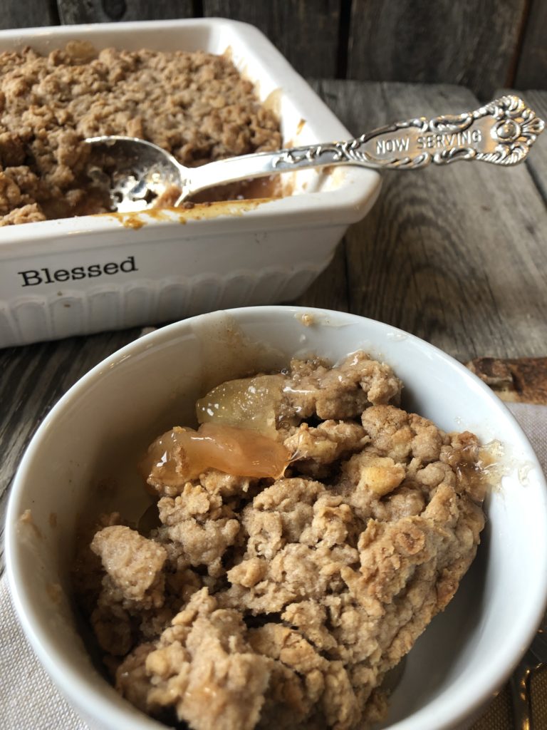 Apple Spice Cream Cheese Crumble Cake from Farmwife Feeds is a simple 4 ingredient dessert that everyone will love. #creamcheese #apple #dessert