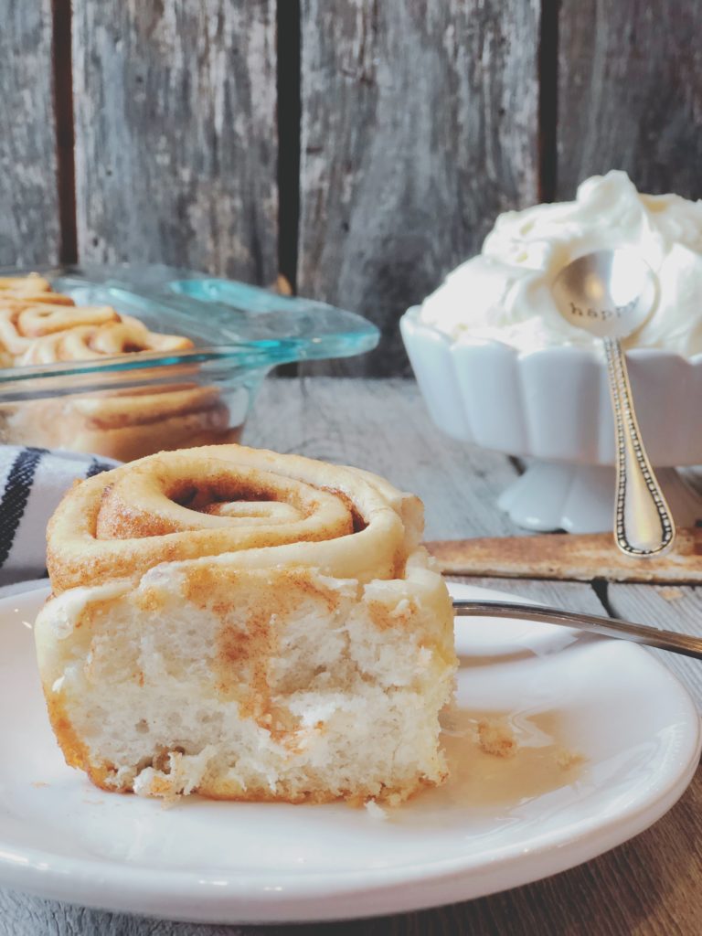 Cake Mix Cinnamon Rolls from Farmwife Feeds, a homemade cinnamon roll using a cake box mix that is fluffy and delicious! #cinnamonroll #cakemix