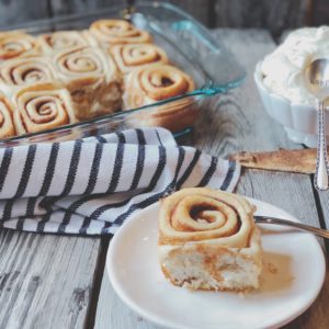 Cake Mix Cinnamon Rolls from Farmwife Feeds, a homemade cinnamon roll using a cake box mix that is fluffy and delicious! #cinnamonroll #cakemix