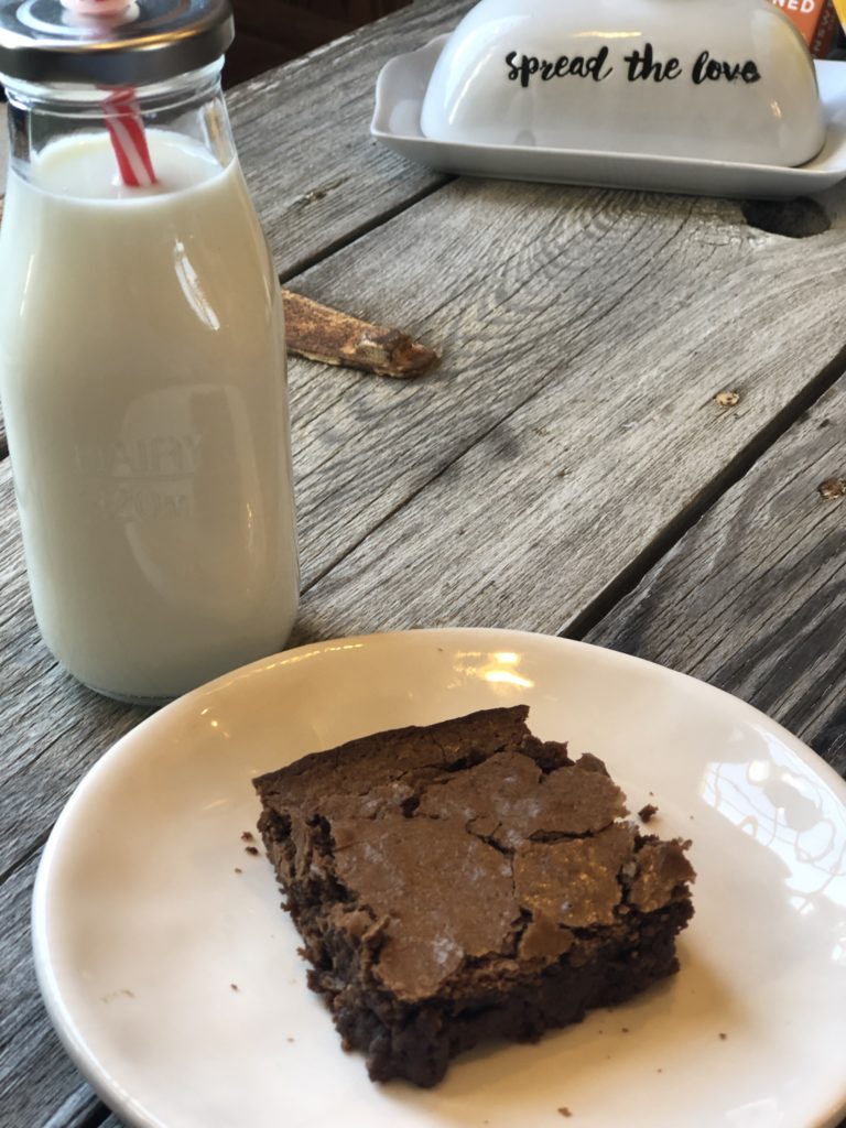 Classic One Bowl Brownies from Farmwife Feeds using pantry ingredients and refrigerator staples that are easy to make. #brownies #recipe #chocolate