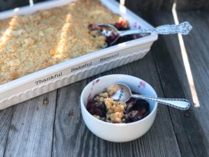 Blueberry Cream Cheese Crumble Cake from Farmwife Feeds is the simplest recipe for delicious homemade dessert. #blueberries #dessert #creamcheese #cakemix