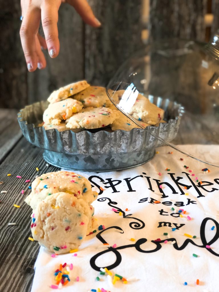 Princess Shortbread Cookies from Farmwife Feeds is a classic shortbread cookie full of sprinkles and a light lemon fresh flavor. #cookie #shortbread #sprinkles #princessflavoring