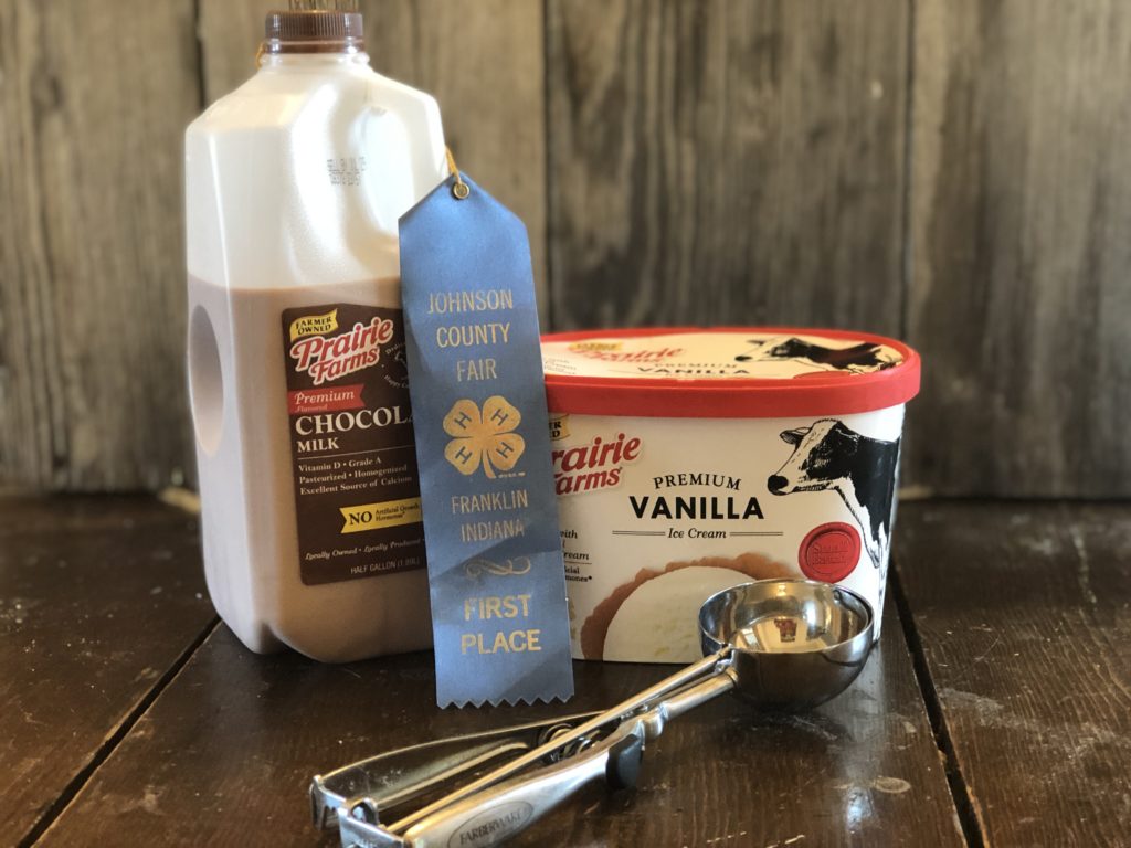 County Fair Chocolate Milkshakes from Farmwife Feeds are super simple with 2 quality ingredients for that summer time fair taste. #milk #icecream #milkshake #dairy