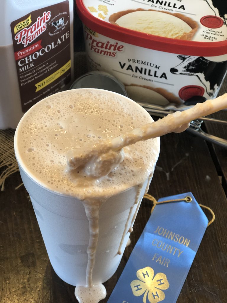 County Fair Chocolate Milkshakes from Farmwife Feeds are super simple with 2 quality ingredients for that summer time fair taste. #milk #icecream #milkshake #dairy
