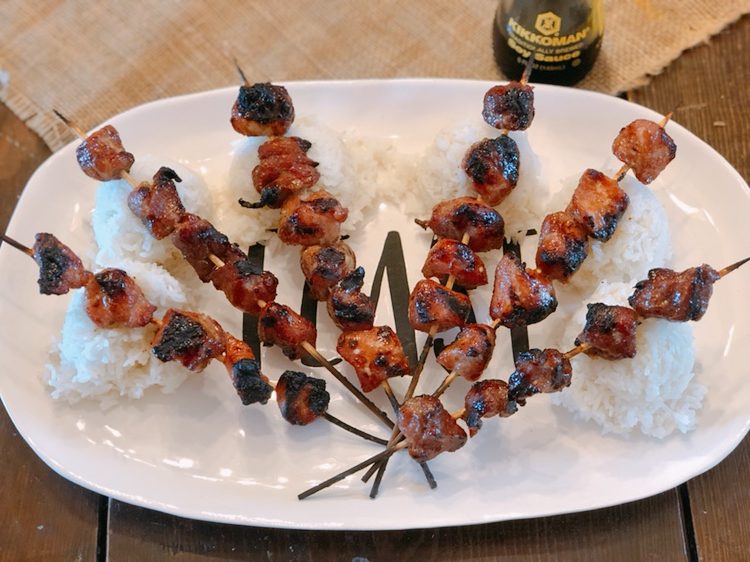 County Fair Pork Kabobs from Farmwife Feeds, a sweet slightly spicy little bite of pork grilled to perfection. #pork #kabobs #grill